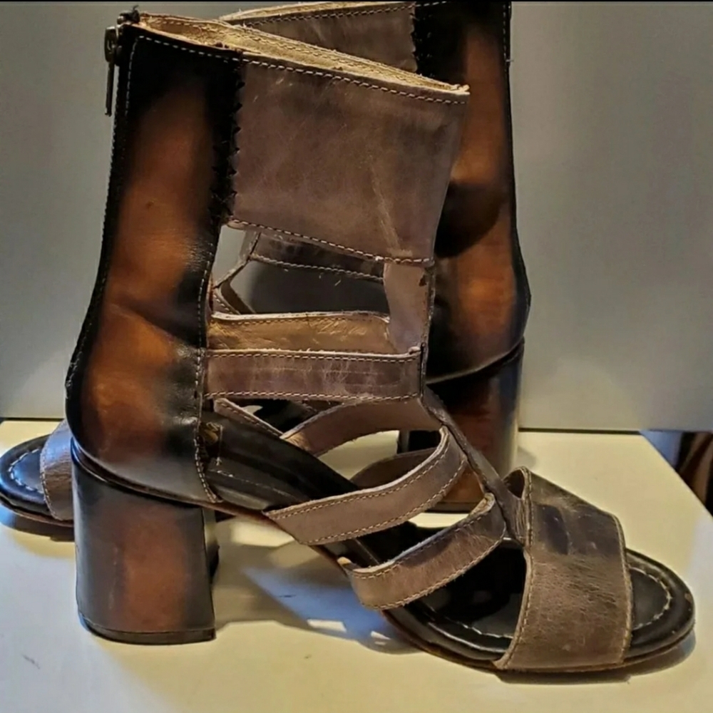 Free Bird Raven Size 9